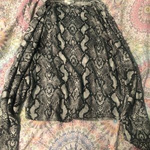 Forever 21 long sleeve shirt